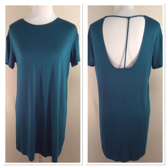 Fabletics Finley casual t-shirt dress in forest - Picture 3 of 8